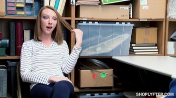 Shoplyfter – Katy Kiss